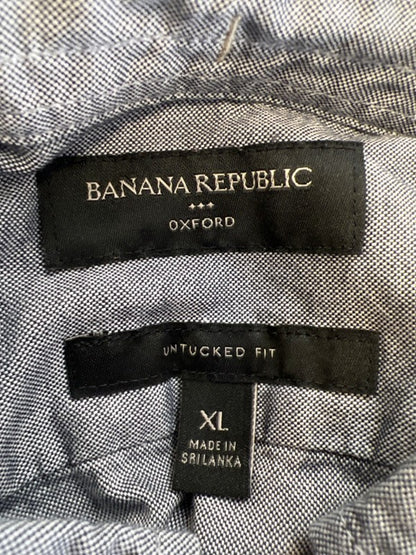 Banana Republic Men's Blue Oxford Untucked Fit Long Sleeve Button Up Shirt - XL image 3