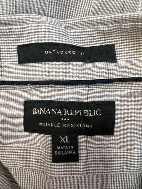 Banana Republic Men's Gray Plaid Untucked Fit Button Up Shirt - XL image 3