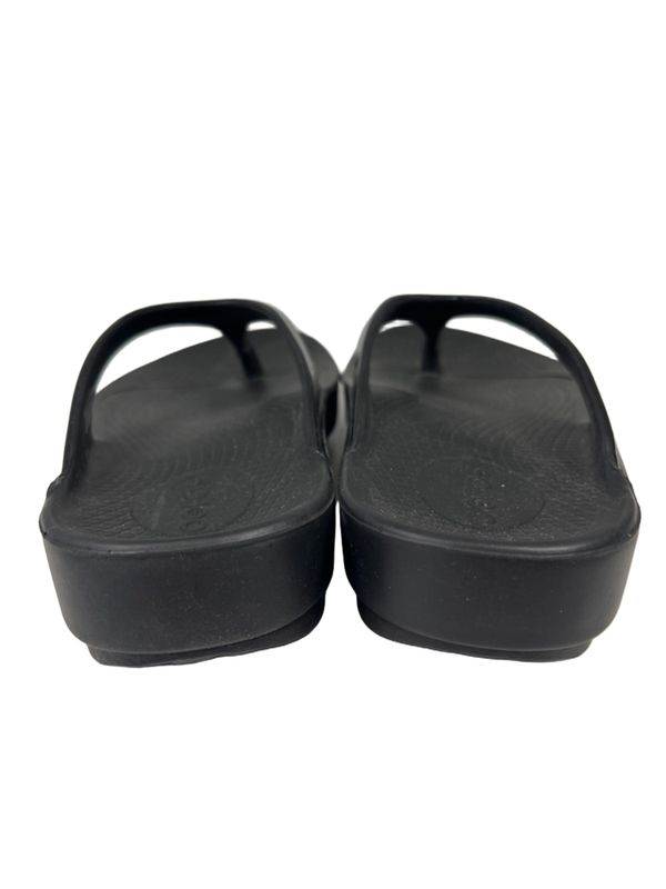 Oofos Women's Black OOlala Lightweight Flip Flop Sandals - 9 image 4