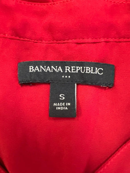 Banana Republic Women's Red Lace Shoulder 3/4 Sleeve Button Up Blouse - S image 3