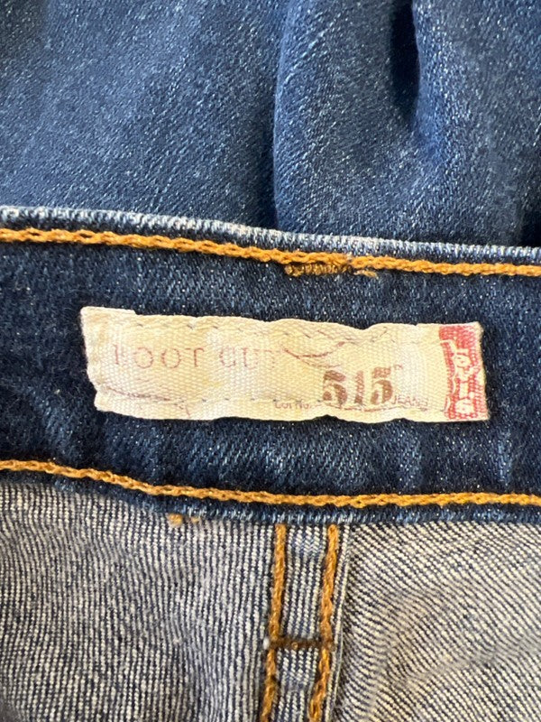 Levi's Women's Medium Wash 515 Bootcut Denim Jeans - 10 Long image 3