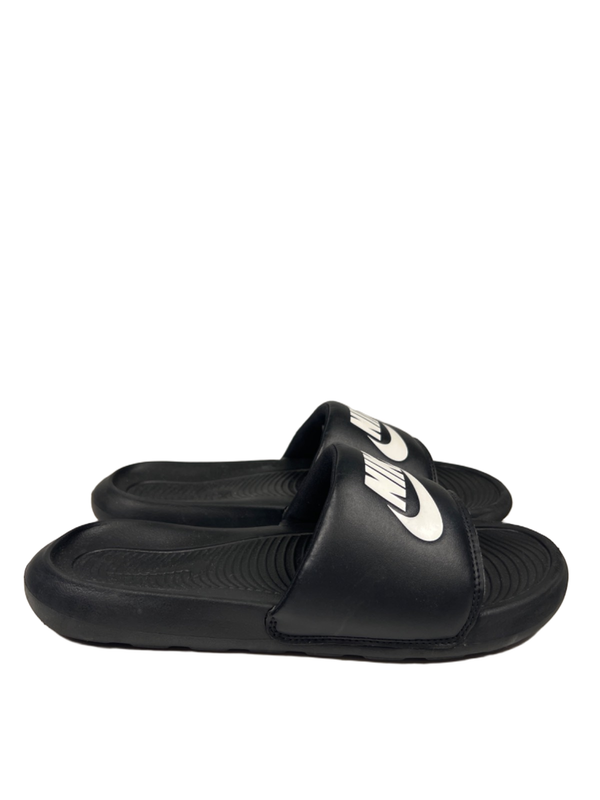 Nike Men's Black Victori Open Toe Slide Sandals - 7