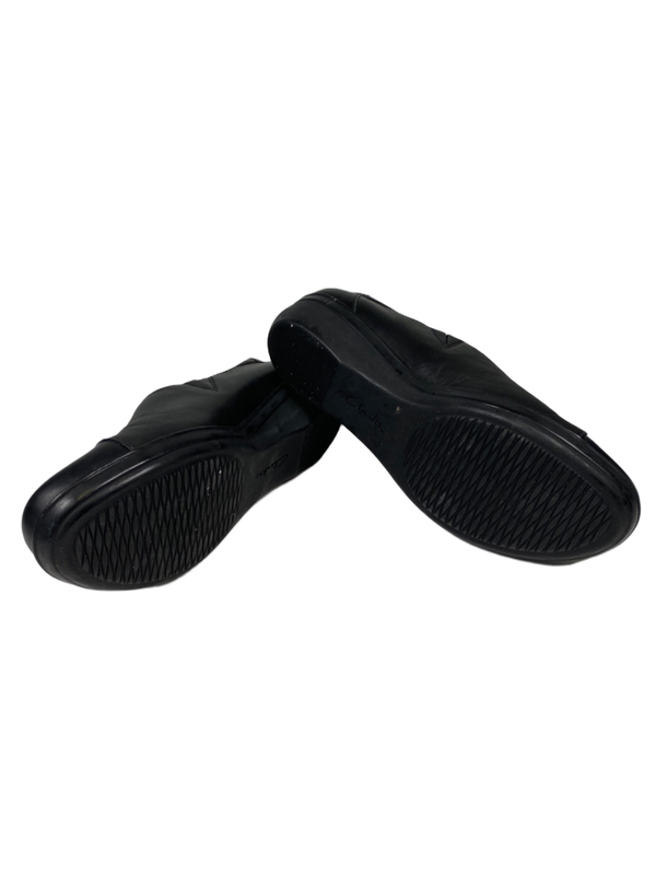 Clarks Women's Black Leather Soft Cushion Slip On Shoes - 7 image 7