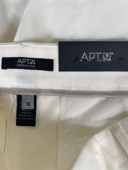 Apt 9 Women's White Essentials Mid Rise Bermuda Shorts - 16 image 3