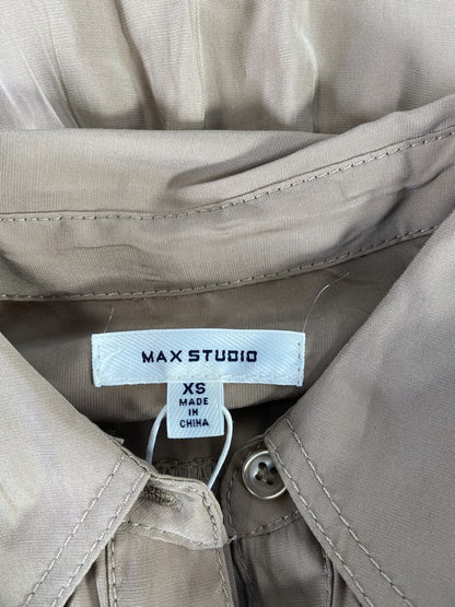 NEW Max Studio Women’s Brown Khaki Short Sleeve Button Up Shirt - XS image 3