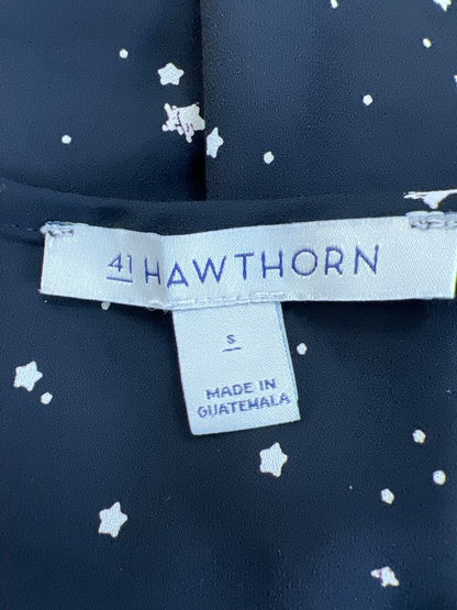 41 Hawthorn Women's Black Star Print 3/4 Roll Sleeve V-Neck Blouse - S image 3