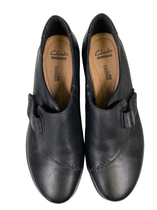 Clarks Women's Black Leather Soft Cushion Slip On Shoes - 7 image 3