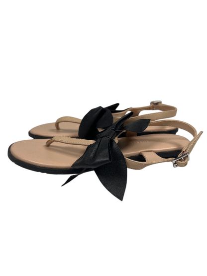 Karl Lagerfeld Women's Taupe/Black Goldie Bow Accent Slingback Sandals - 6 image 5