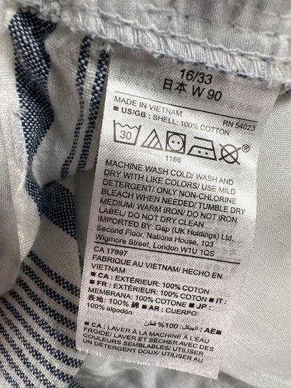 Gap Women's White/Blue Striped Girlfriend 3 in Khakis Shorts - 16/33 image 4