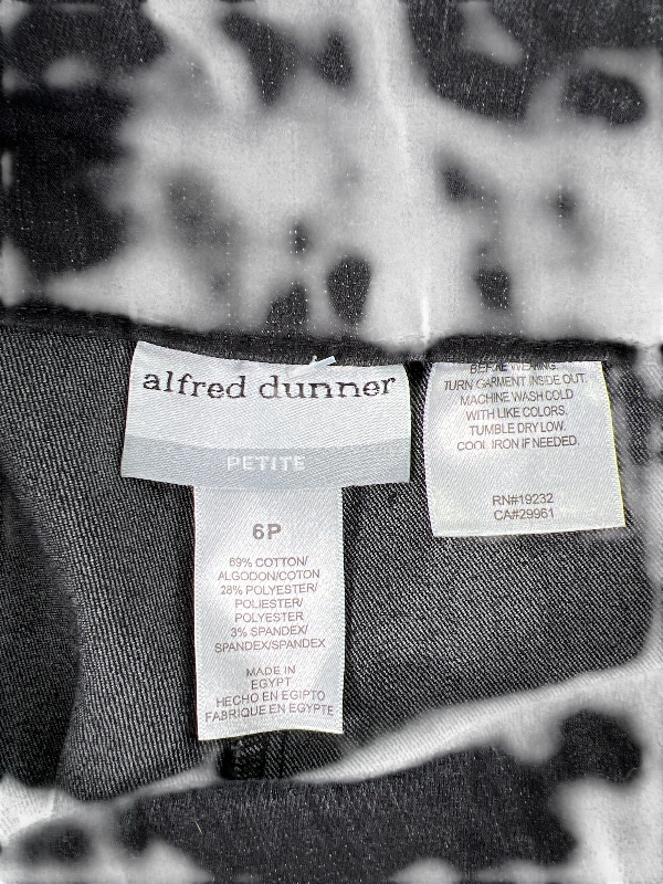 Alfred Dunner Women's Black Super Stretch Modern Fit Jeans - 6 Petite image 3