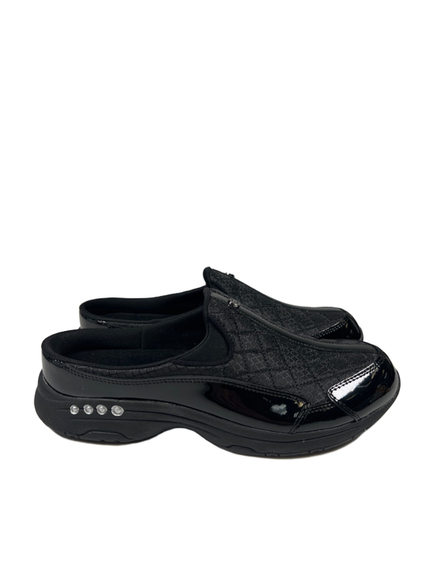 Easy Spirit Women's Black Traveltime Quilted Patent Slip On Clogs - 10