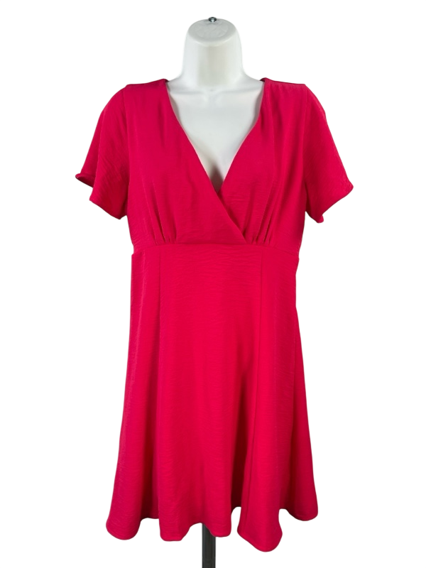 Kaileigh Women's Pink Short Sleeve V-Neck A-Line Dress - S Petite
