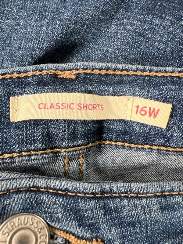 Levi's Women's Medium Wash Classic Distressed Denim Shorts - 16W Plus image 3
