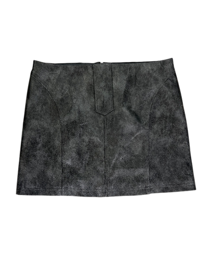 Madden NYC Women's Gray Faux Leather Straight Mini Skirt - S