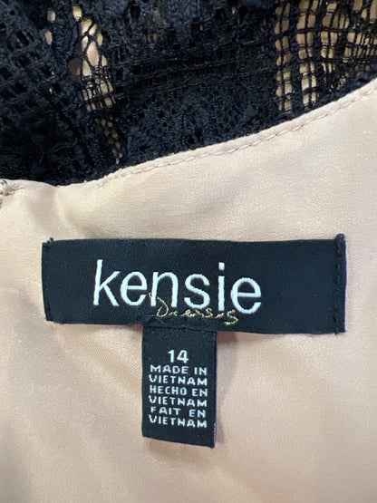 Kensie Women's Black/Tan Lace V Neck Pleated Lined Sleeveless Mini Dress - 14 image 3