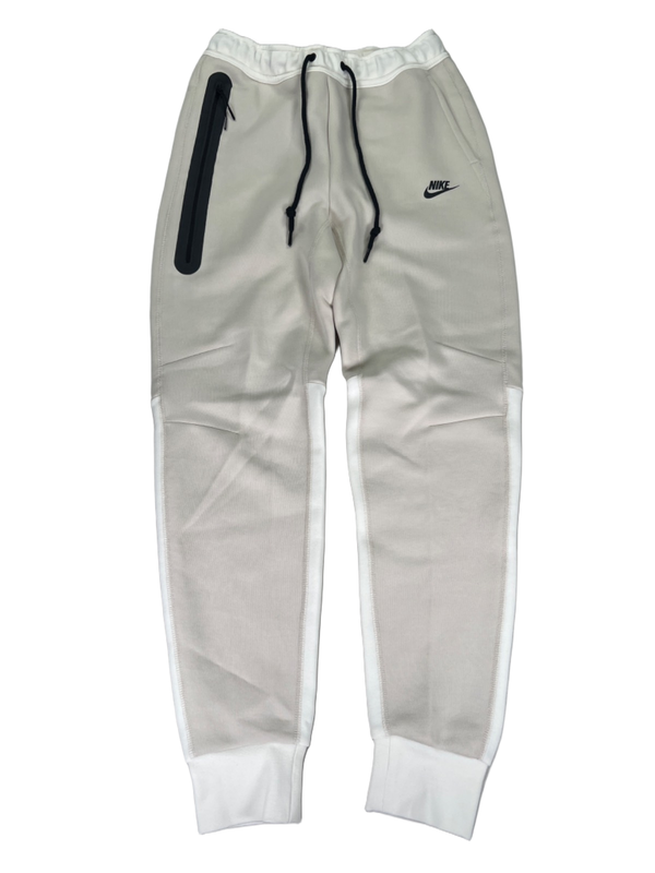 Nike Men's Beige/White Tech Fleece Slim Fit Jogger Sweatpants - S