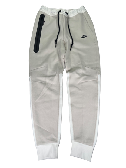 Nike Men's Beige/White Tech Fleece Slim Fit Jogger Sweatpants - S