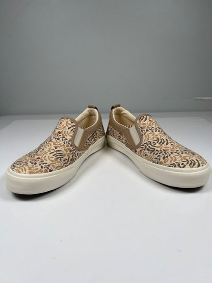Taos Women's Beige Branch Rubber Soul Slip On Sneakers - 8 image 6