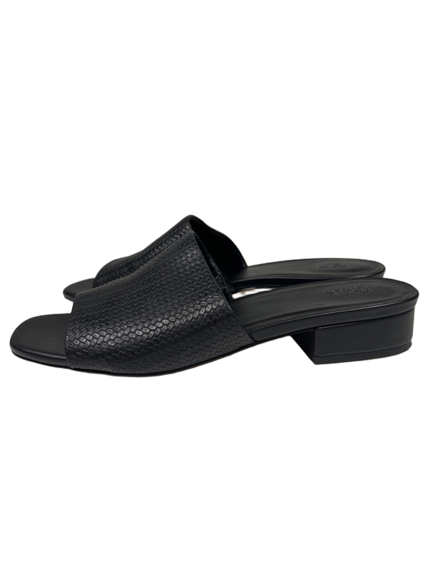 Nordstrom Rack Women's Black Woven Slip On Low Heel Slide Sandals - 10 image 5