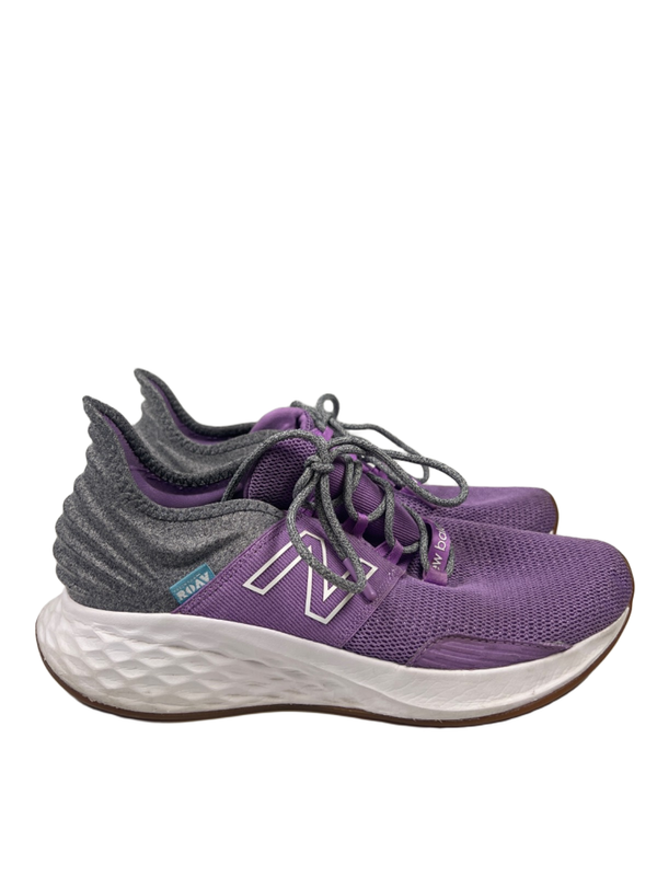New Balance Women's Purple/Gray Fresh Foam Roav V1 Lace Up Running Sneakers - 10