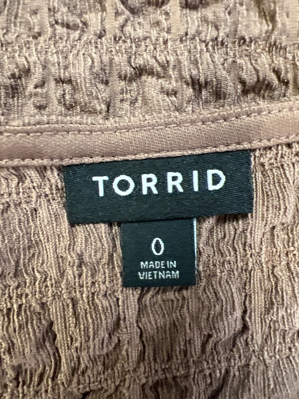 Torrid Women's Brown Textured Short Sleeve Shirt - Plus 0 image 3