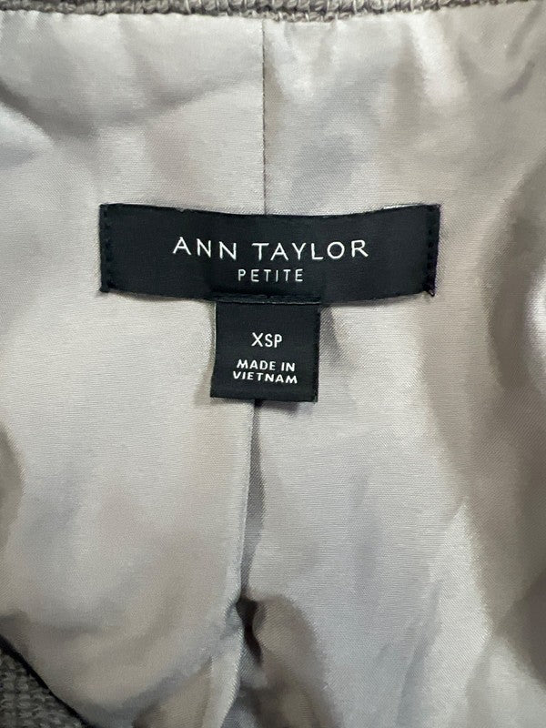 Ann Taylor Women’s Gray Asymmetrical Zip Jacket - XS Petite image 3
