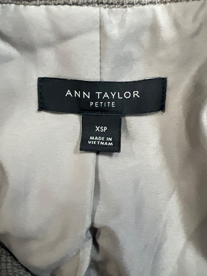 Ann Taylor Women’s Gray Asymmetrical Zip Jacket - XS Petite image 3