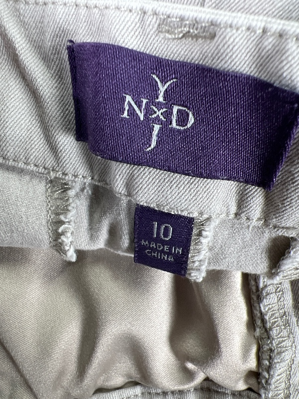 Not Your Daughters Women's Gray Bermuda Shorts - 10 image 3