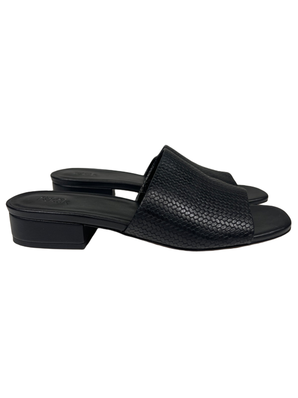 Nordstrom Rack Women's Black Woven Slip On Low Heel Slide Sandals - 10