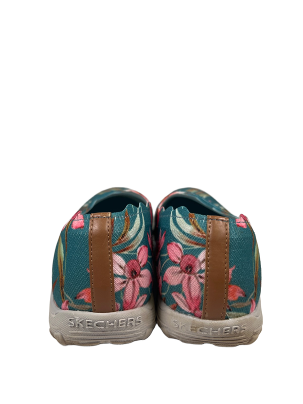 Skechers Women's Blue/Pink Floral Scallop Trim Slip On Shoes - 9 Wide image 4