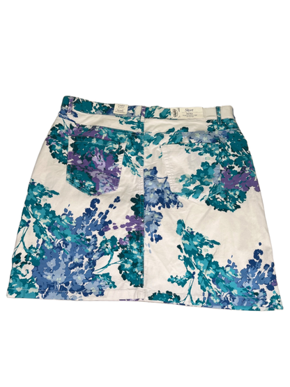 Croft and Barrow Women's White/Blue Floral Stretch Skort - 14 image 2