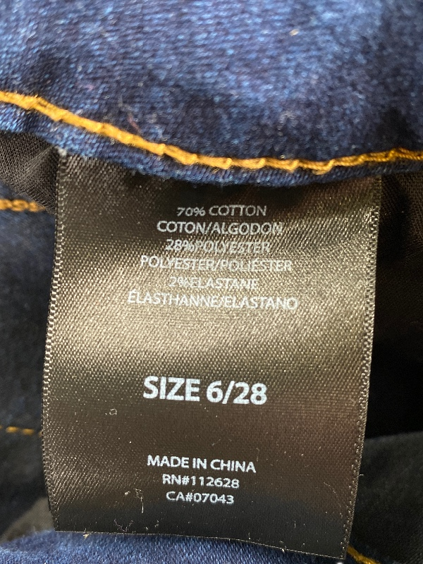 Tahari Women's Dark Wash Skinny Denim Jeans - 6/28 image 4