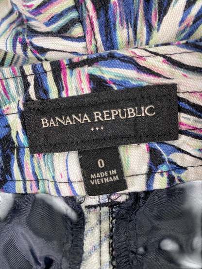 Banana Republic Women's White/Blue Printed Linen Shorts - 0 image 3