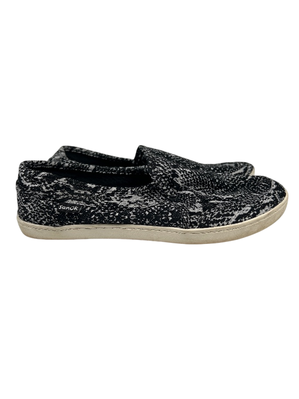 Sanuk Women's Black Snake Print Pair O Dice Slip On Loafers - 6