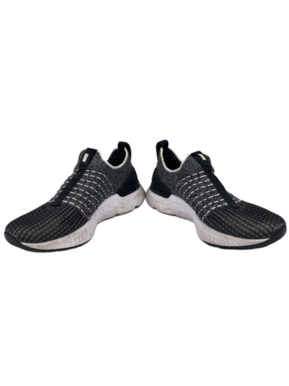 Nike Women's Black/White Oreo React Phantom Run Flyknit 2 Laceless Sneakers - 8 image 6