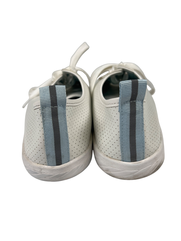 Tommy Bahama Women's White Perforated Lace Up Casual Sneakers - 9 image 4