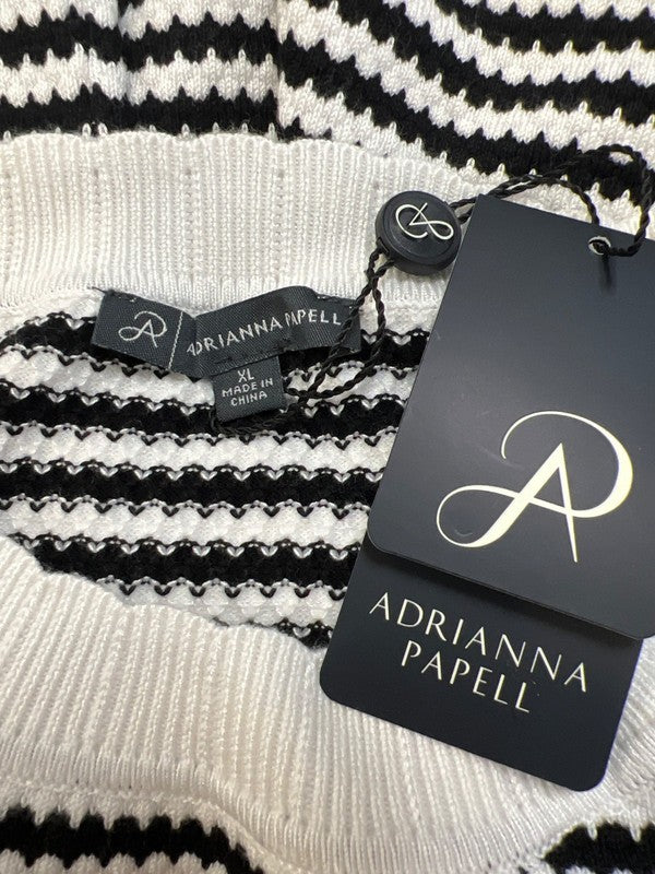 Adrianna Papell Women's Black/White Textured Scalloped Short Sleeve Sweater - XL image 3