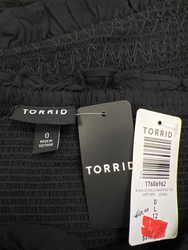 Torrid Women's Black Smocked Cropped Short Balloon Sleeve Shirt - 0 Plus image 3