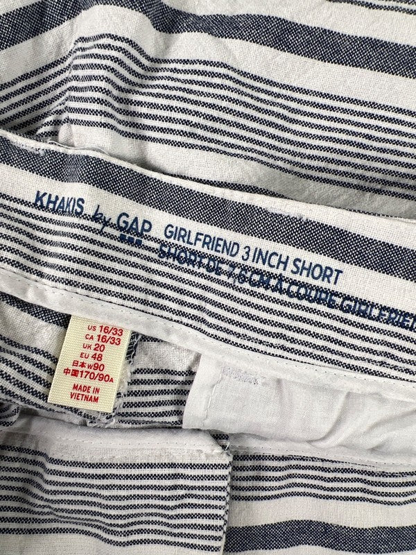 Gap Women's White/Blue Striped Girlfriend 3 in Khakis Shorts - 16/33 image 3