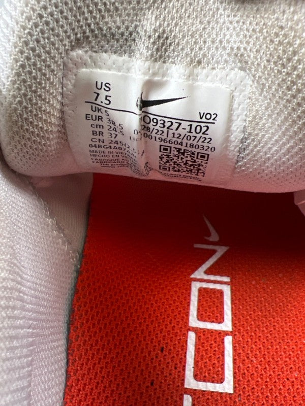 Nike Women's White/Red Metcon 8 Lace Up Athletic Sneakers - 7.5 image 7