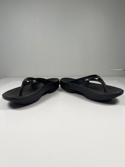 Oofos Women's Black OOlala Lightweight Flip Flop Sandals - 9 image 6