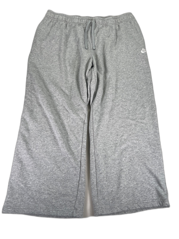 Nike Sportswear Women's Gray Club Fleece Wide Leg Sweatpants - Plus 2X