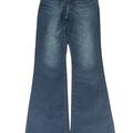 Levi's Women's Dark Wash Signature Gold Label Totally Shaping Bootcut Jeans - 10