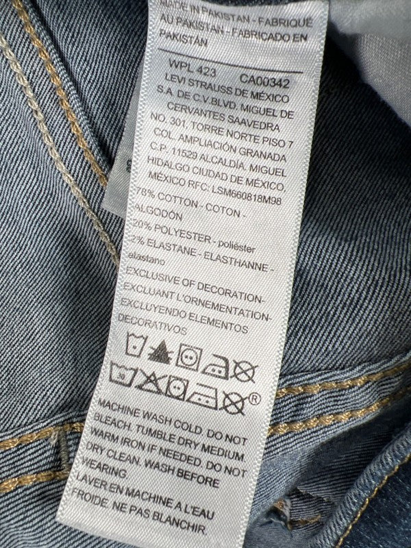 Levi's Women's Dark Wash Signature Gold Label Mid Rise Straight Jeans - 16 image 5