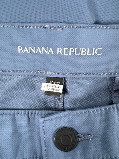 Banana Republic Men’s Blue Flat Front Lightweight Pants - 40x32 image 3