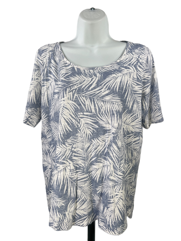 J Jill Women's Blue/White Palm Leaf Short Sleeve Tee Shirt - S Petite
