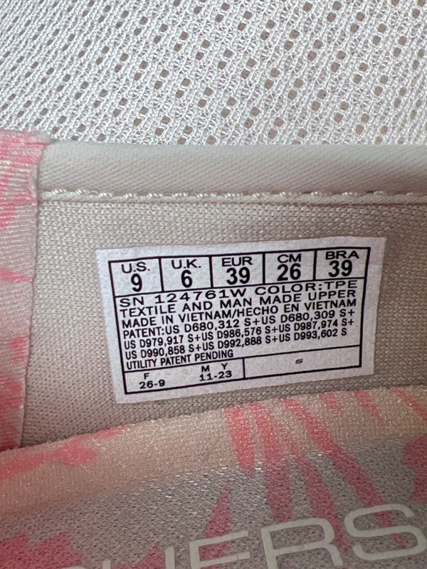 Skechers Women's Beige/Pink Go Walk Travel Fiji Slip On Shoes - 9 Wide image 7