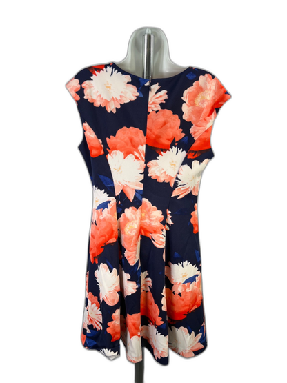 Vince Camuto Women's Blue/Coral Floral Sleeveless Midi Shift Dress - 12 image 2