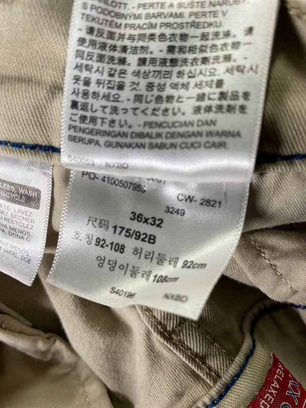 Levi's Men's Beige XX Chino Relaxed Taper Pants - 36 image 4