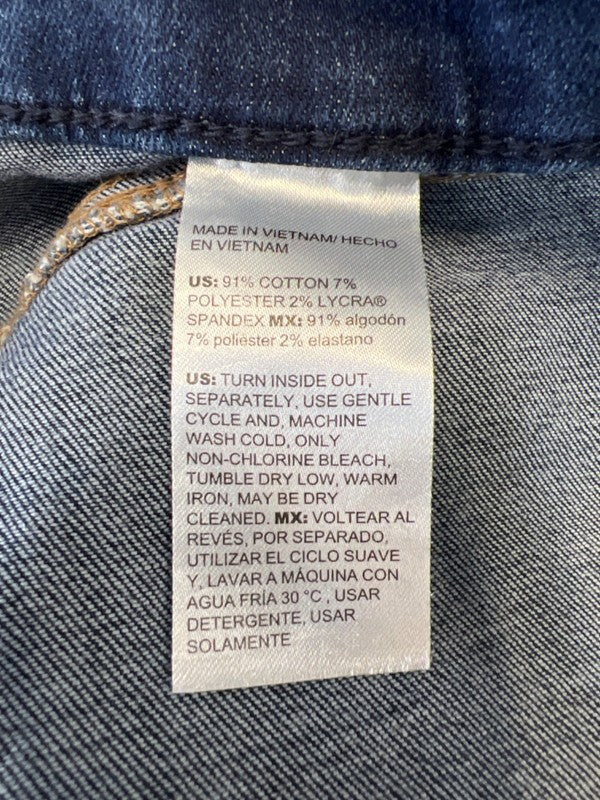 Chico's Women's Dark Wash Pull On Denim Capri Jeans - 2/US 12 image 4
